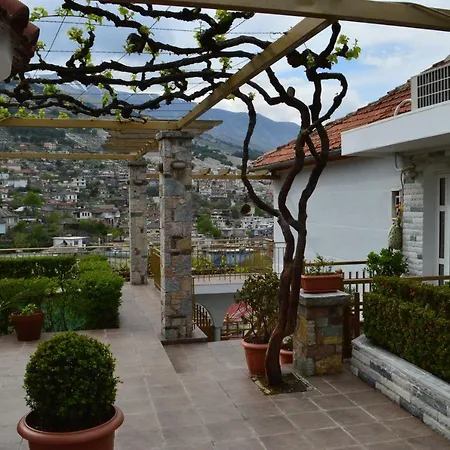 فيلة Vila Ss Kekezi