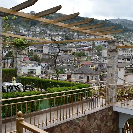 فيلة Vila Ss Kekezi