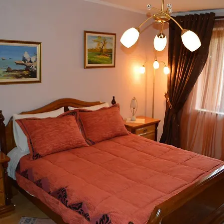 Vila Ss Kekezi * Gjirokaster