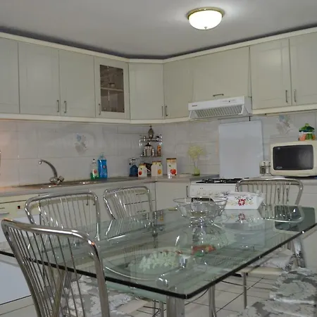 Villa Vila Ss Kekezi *