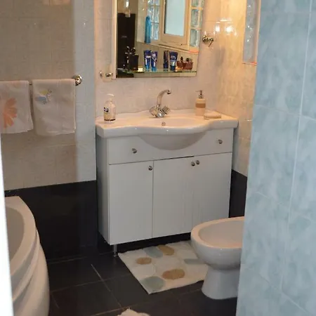 Vila Ss Kekezi * Gjirokaster
