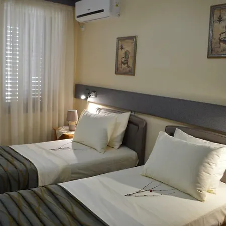 Vila Ss Kekezi Villa *